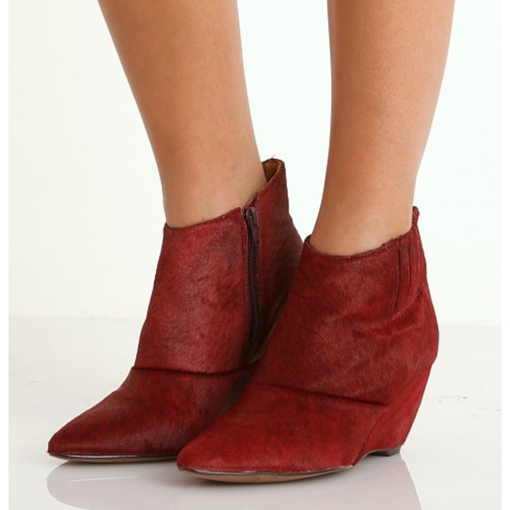 Matisse Red Suede Pointed-Toe Wedge Ankle Boots